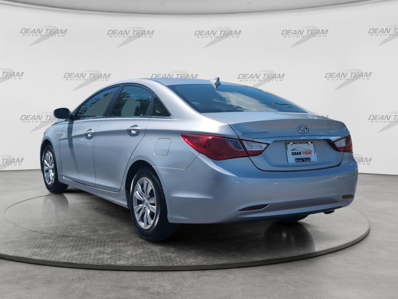 Used 2011 Hyundai Sonata GLS FWD image 5