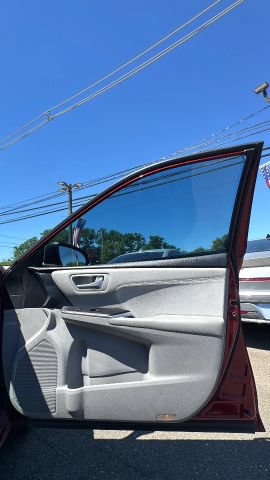 Used 2017 Toyota Camry XLE FWD image 21