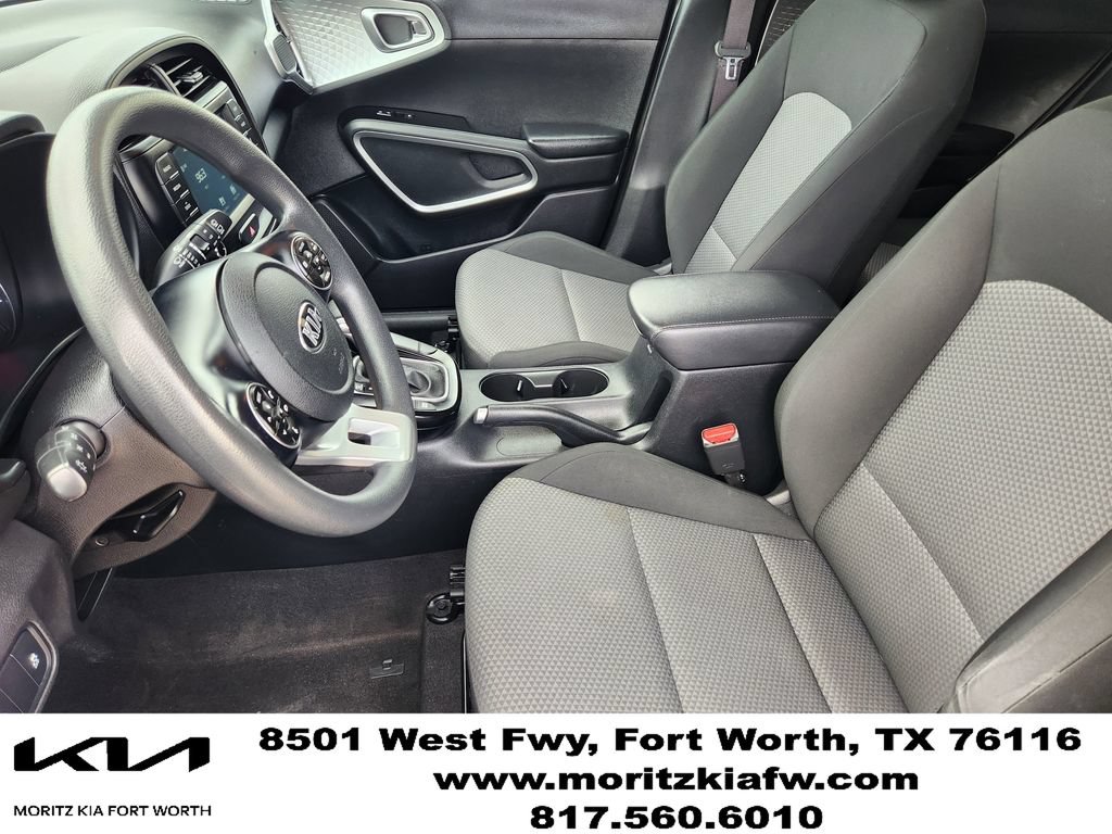 Used 2021 Kia Soul LX FWD image 12