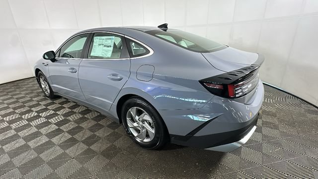 Certified 2026 Hyundai Sonata SE FWD image 5