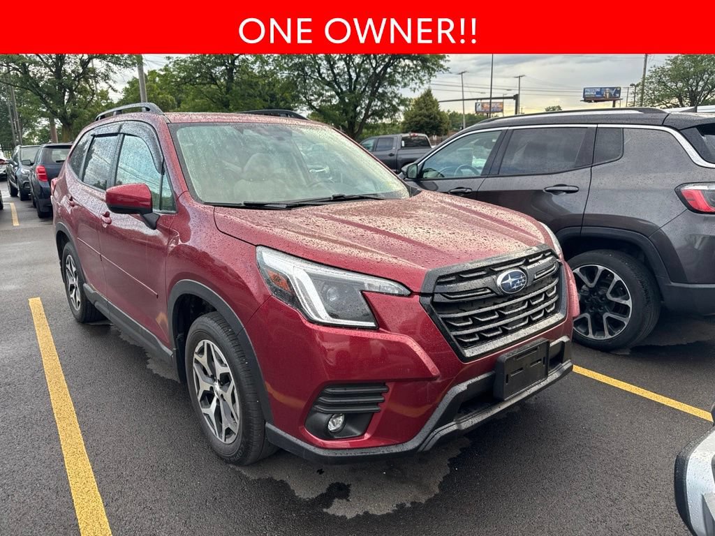 Used 2024 Subaru Forester Premium AWD/4WD image 3