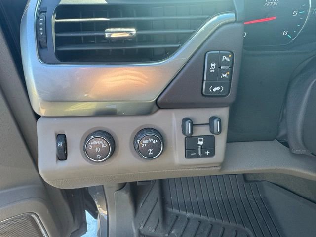 Used 2017 Chevrolet Tahoe LT w/ LT Signature Package image 26