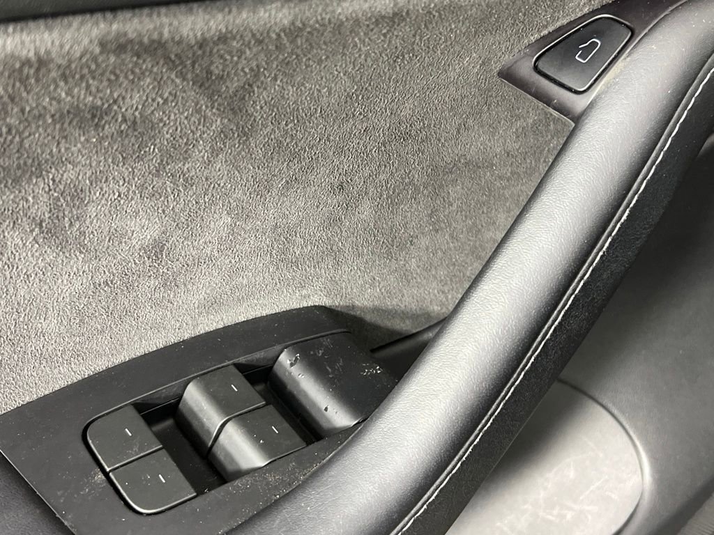 Used 2023 Tesla Model 3 Standard Range image 19