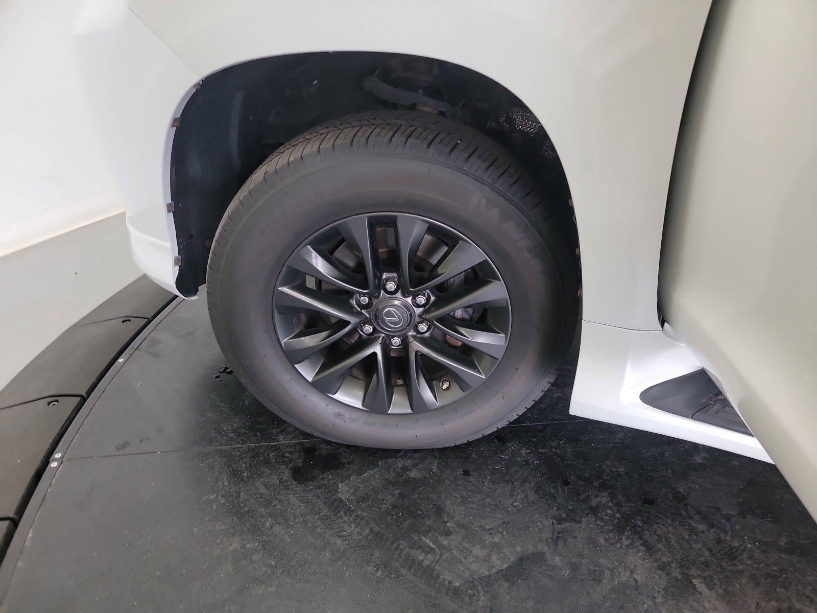 Used 2020 Lexus GX 460 Premium w/ Premium Package AWD/4WD image 30