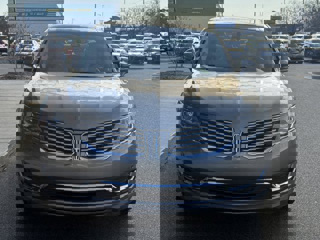 Used 2017 Lincoln MKX Reserve w/ Lincoln MKX Climate Package image 9