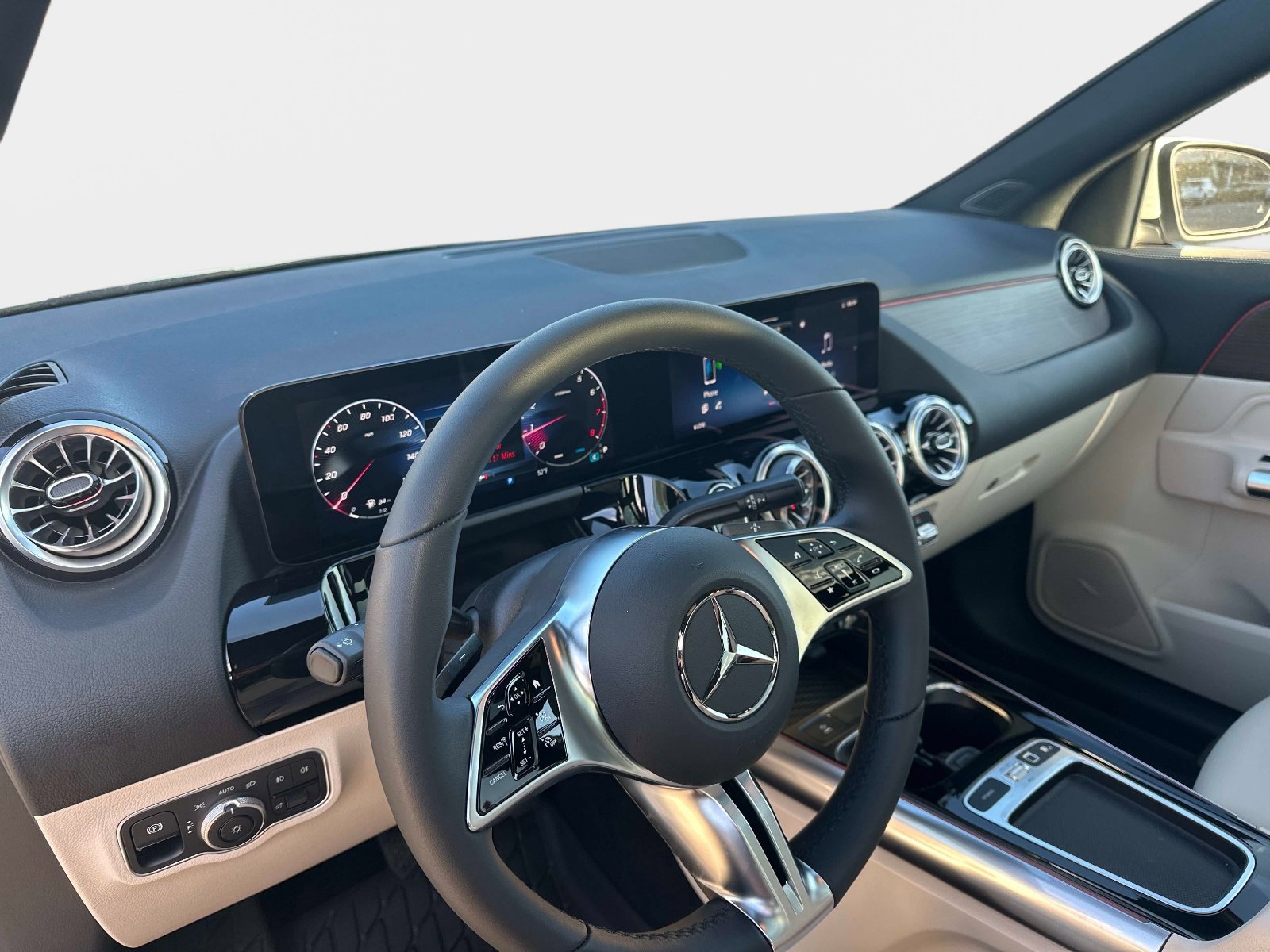 Used 2026 Mercedes-Benz GLA 250 image 17