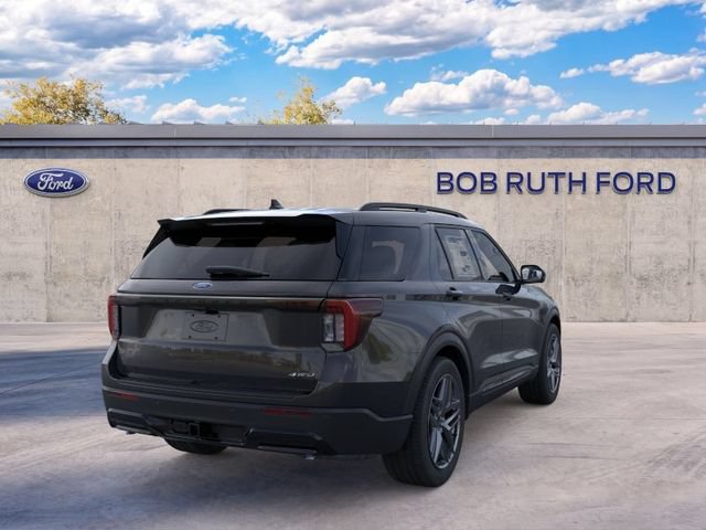 New 2026 Ford Explorer ST-Line w/ ST-Line Street Pack AWD/4WD image 8