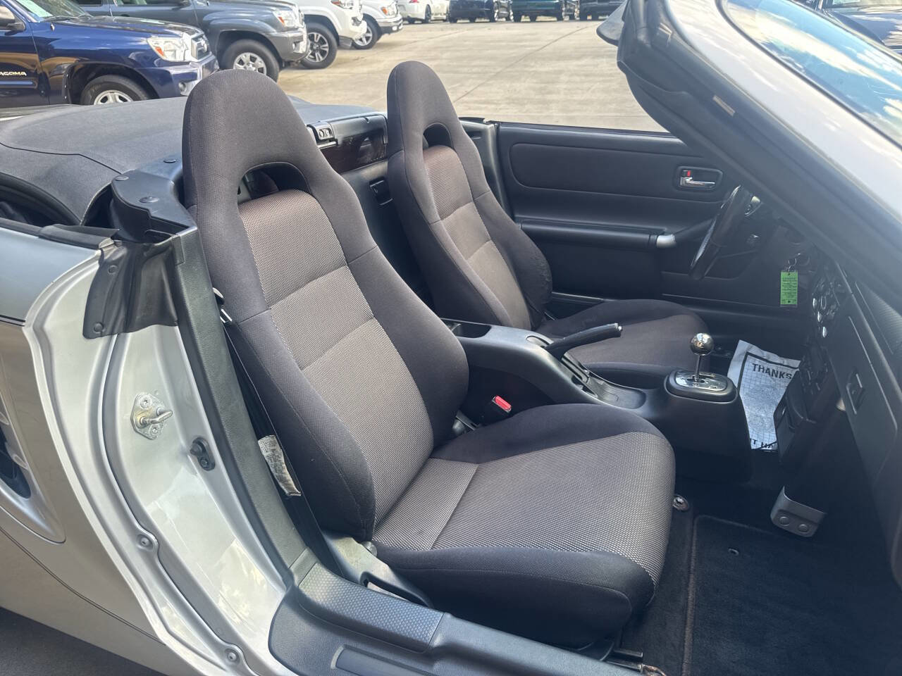 Used 2003 Toyota MR2 image 30