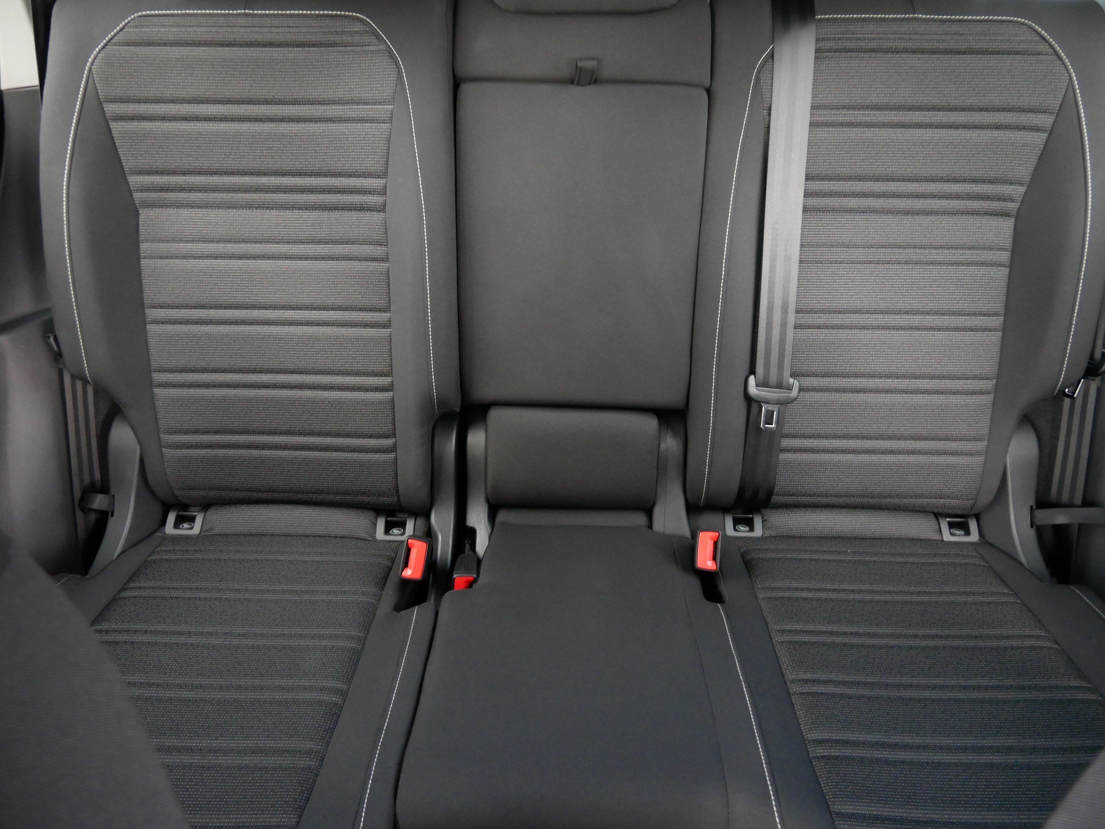 Certified 2024 Volkswagen Tiguan S AWD/4WD image 13