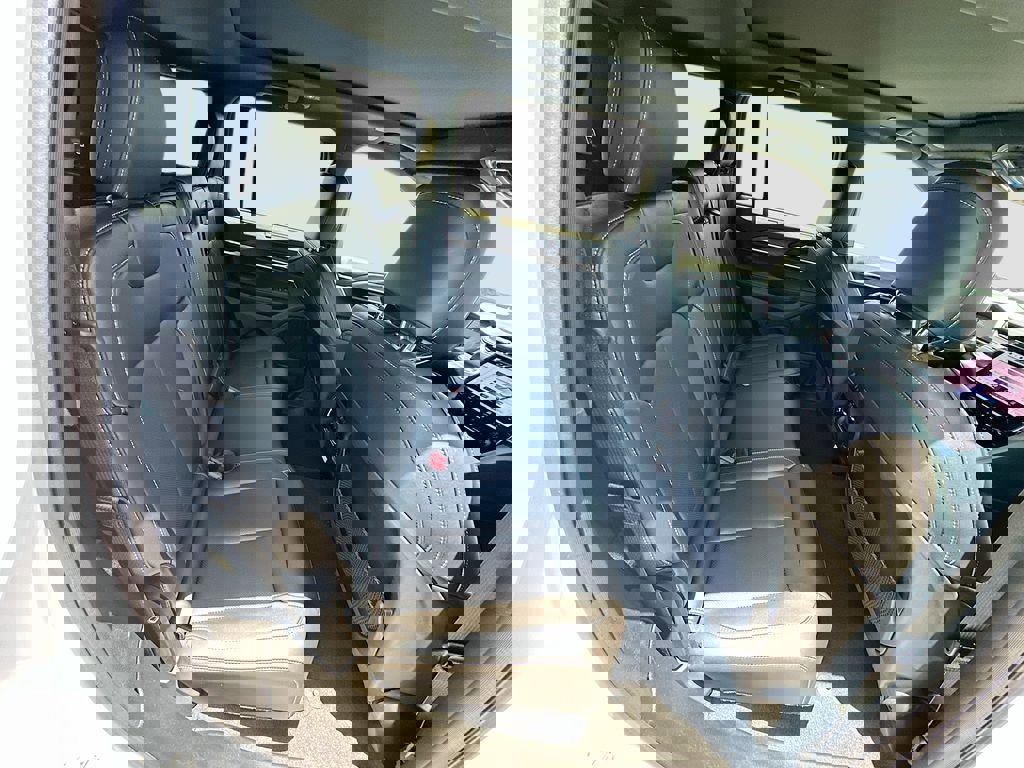 New 2025 Jeep Grand Cherokee Limited w/ Luxury Tech Group II image 31