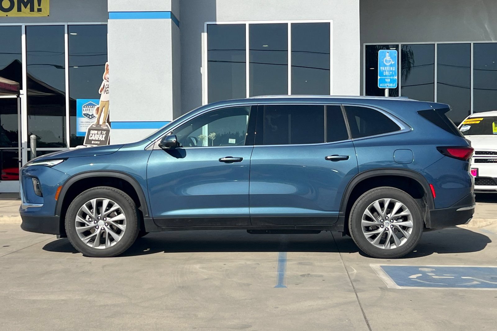 Used 2026 Buick Enclave Preferred FWD image 8