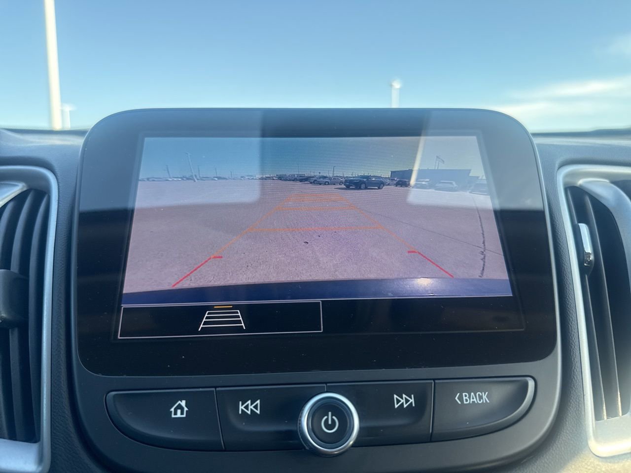 Used 2025 Chevrolet Malibu LT image 41