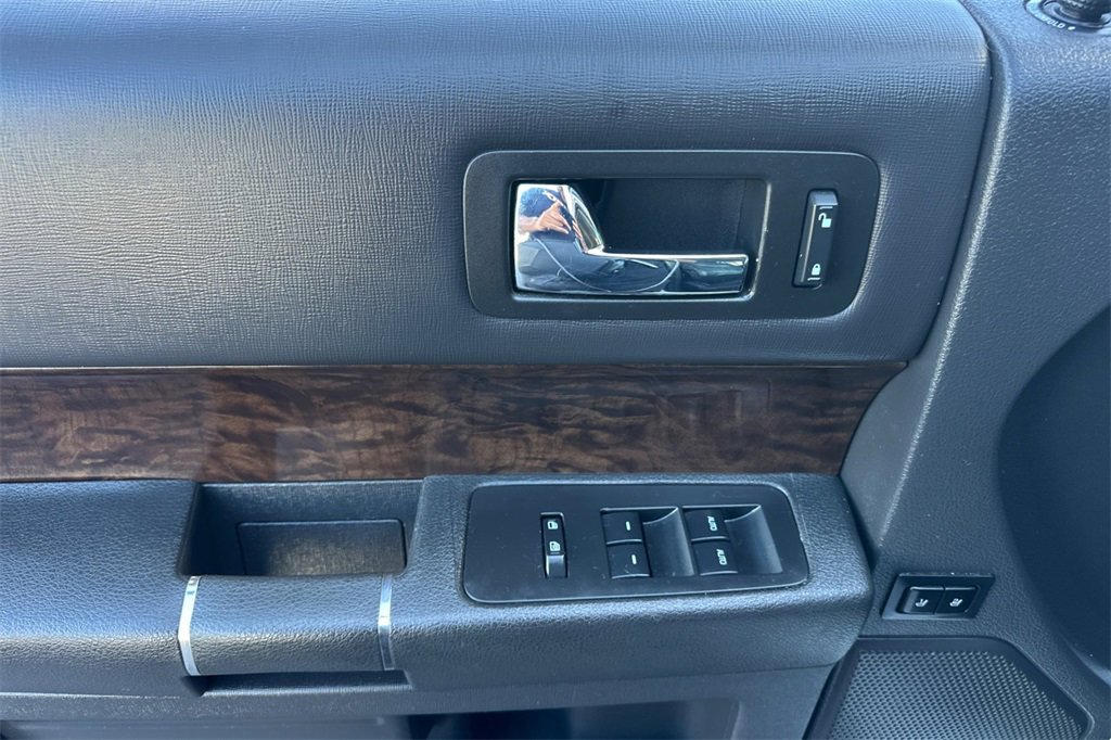Used 2019 Ford Flex Limited image 13