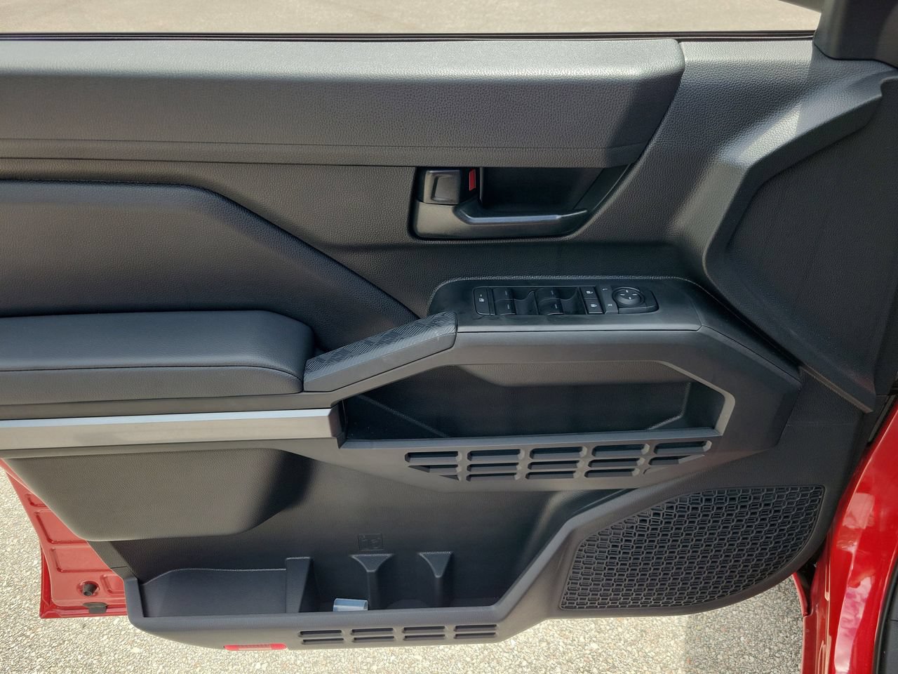 New 2025 Toyota Tacoma SR5 AWD/4WD image 12