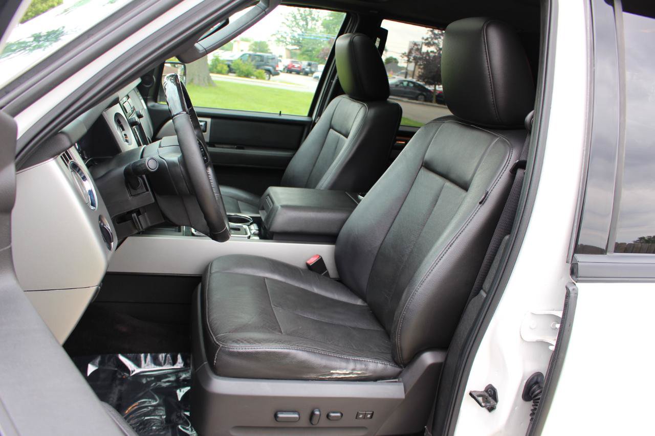 Used 2014 Ford Expedition Limited w/ Equipment Group 301A AWD/4WD image 15
