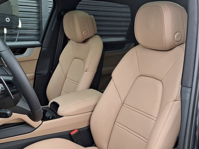 New 2026 Porsche Cayenne E-Hybrid image 5