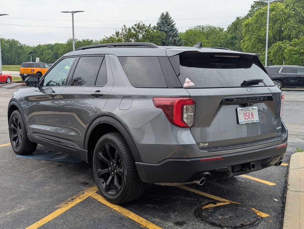 Used 2024 Ford Explorer ST-Line w/ Class IV Trailer Tow Package AWD/4WD image 5
