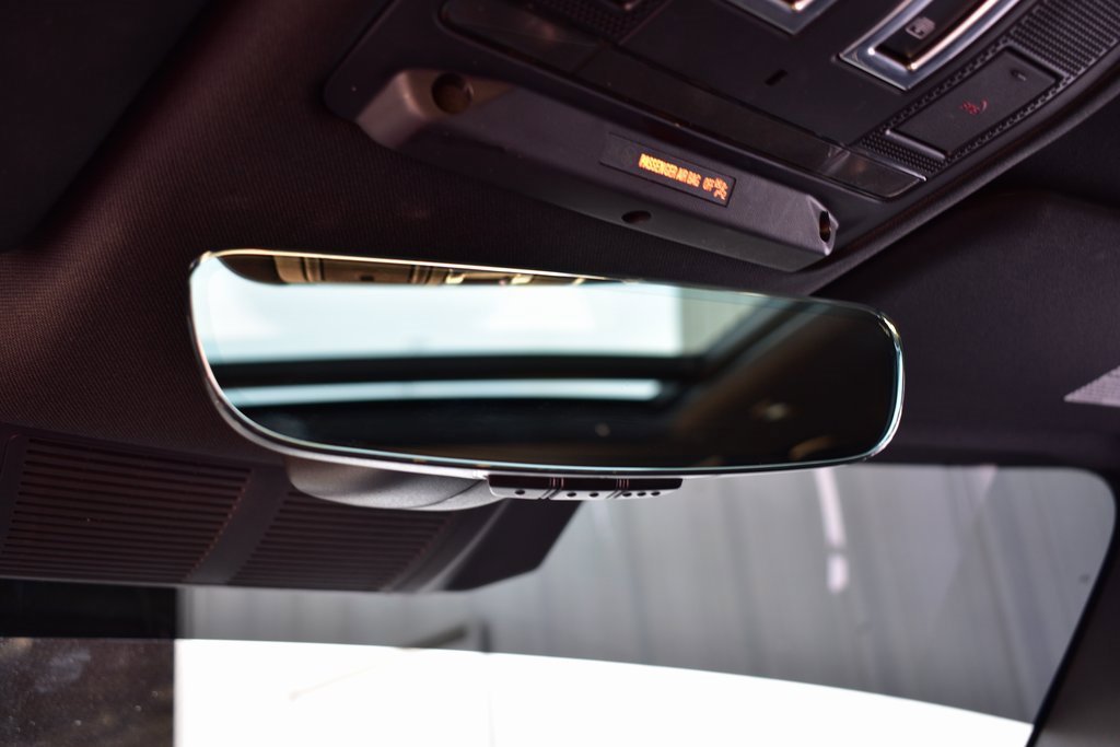 Used 2025 Land Rover Defender 110 S image 52