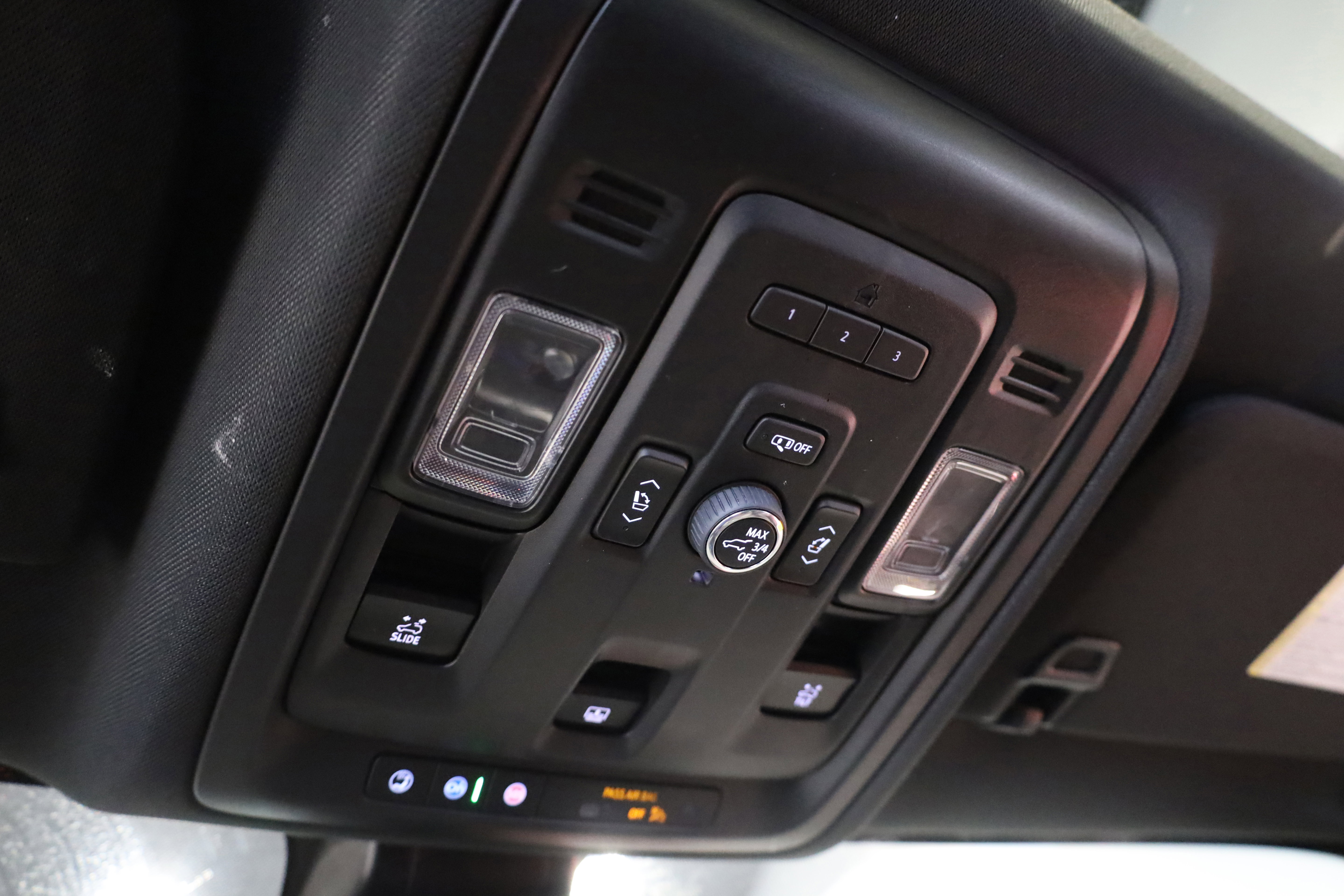 Used 2022 Chevrolet Tahoe RST w/ Luxury Package image 29