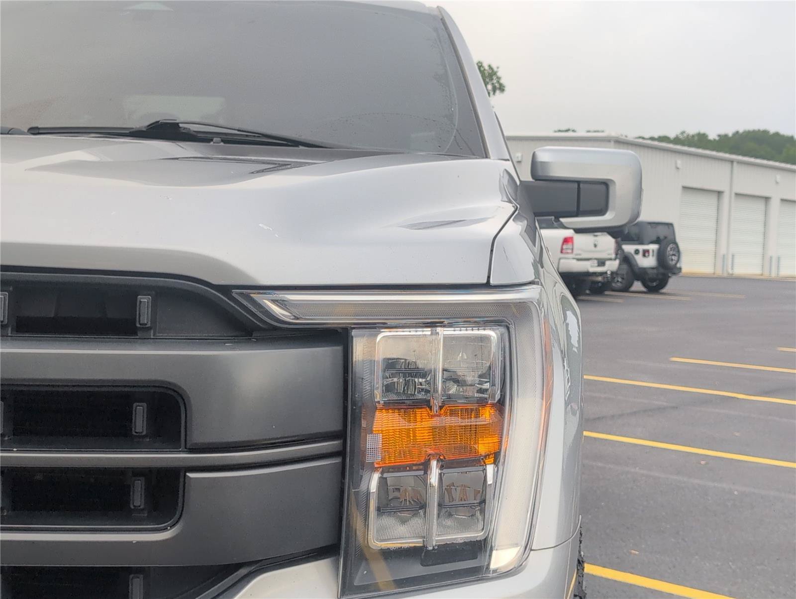 Used 2022 Ford F150 Lariat AWD/4WD image 12