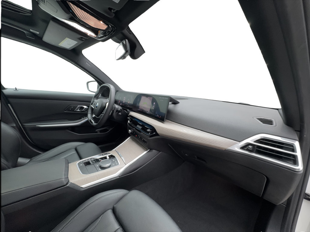 Used 2025 BMW 330i Sedan RWD image 33