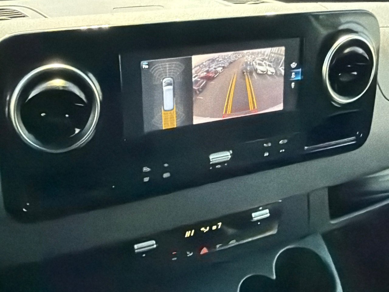 Used 2022 Mercedes-Benz Sprinter 3500 image 27