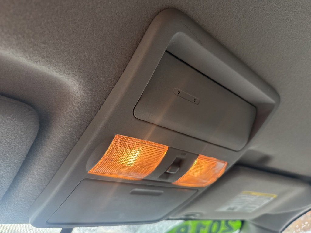 Used 2018 Nissan Frontier SV image 23