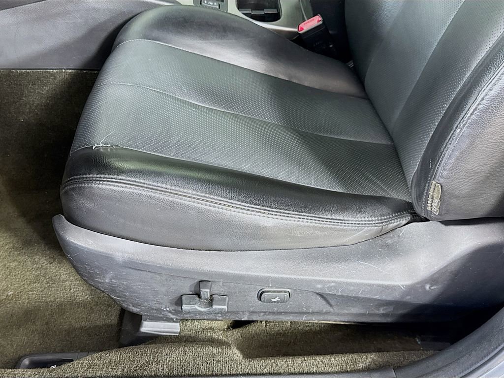 Used 2011 Subaru Outback 2.5i Limited image 21