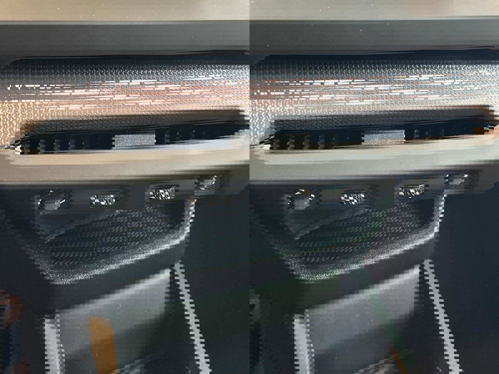 Used 2025 BMW M235i xDrive M235 xDrive w/ Premium Package image 14