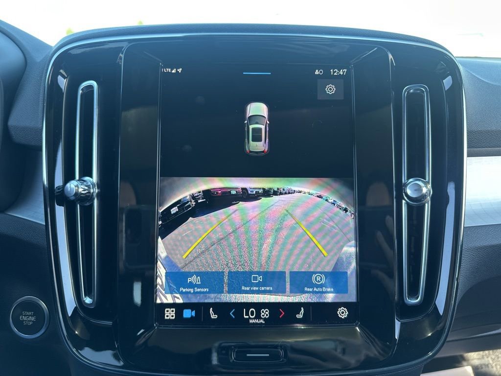 Used 2024 Volvo XC40 B5 Core image 38