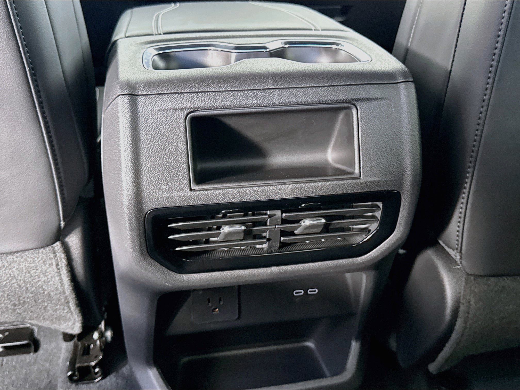 Used 2026 Chevrolet Silverado EV LT AWD/4WD image 27