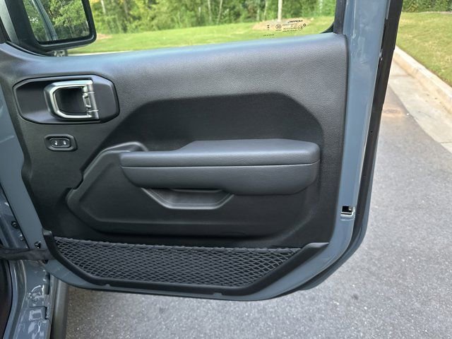 New 2025 Jeep Gladiator Mojave w/ Steel Bumper Group image 14