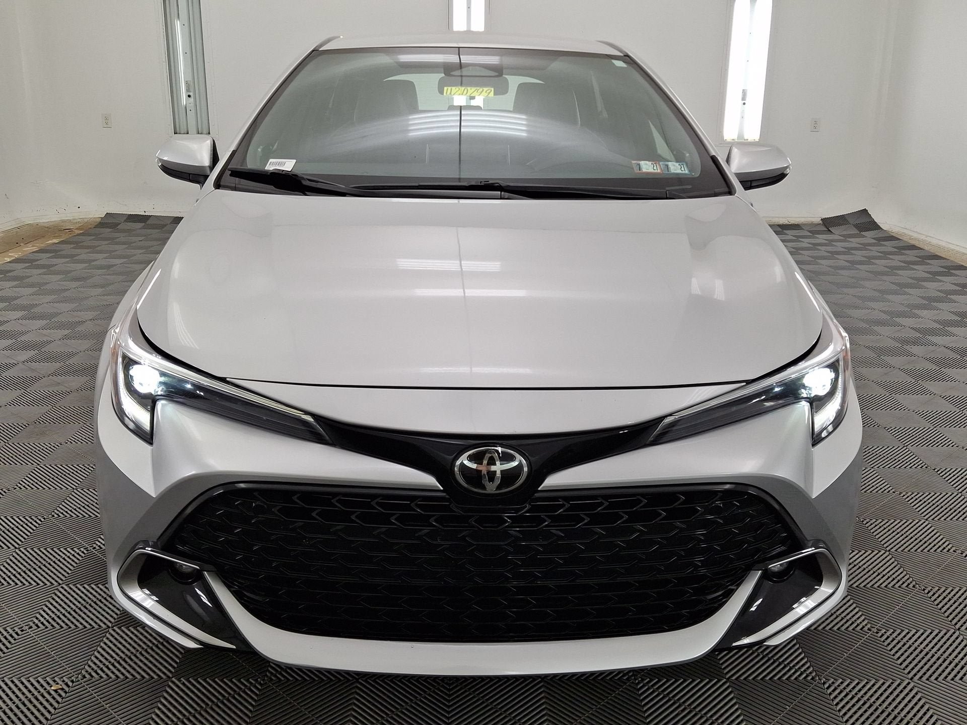 Used 2023 Toyota Corolla XSE FWD image 29