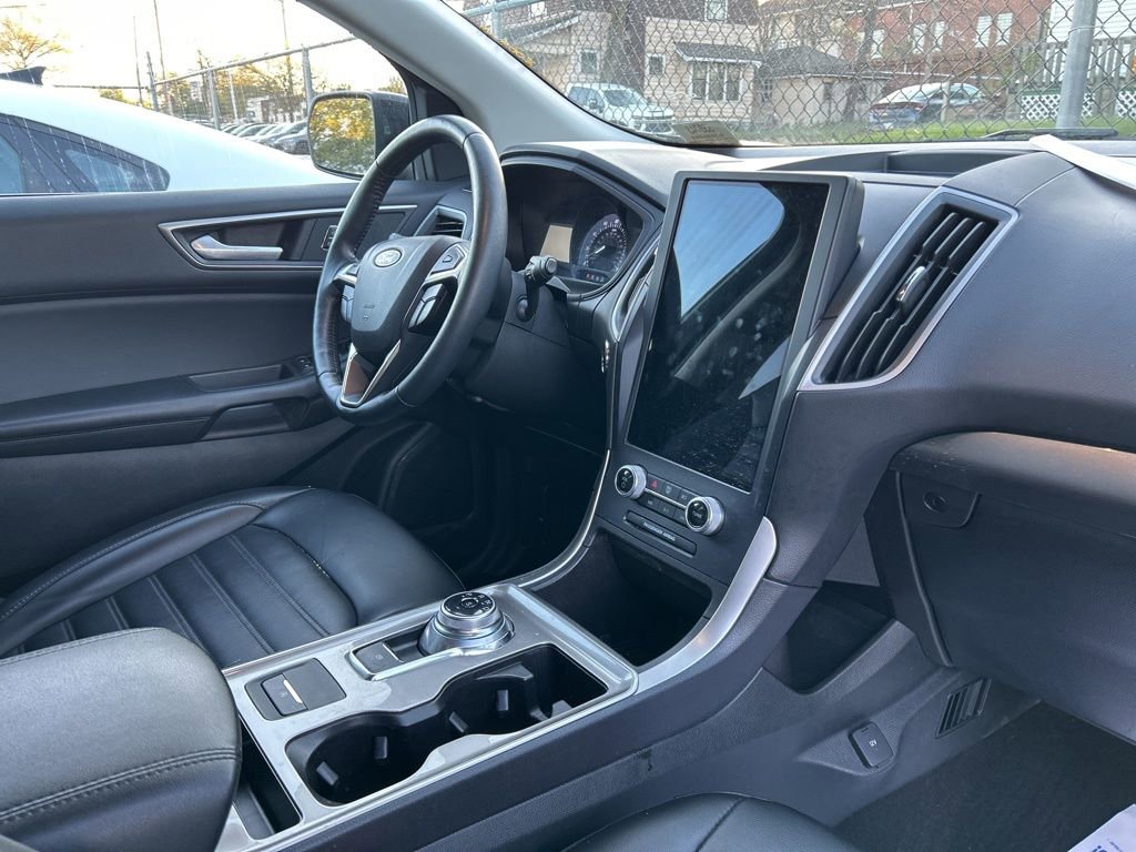 Used 2023 Ford Edge SEL w/ Convenience Package AWD/4WD image 9