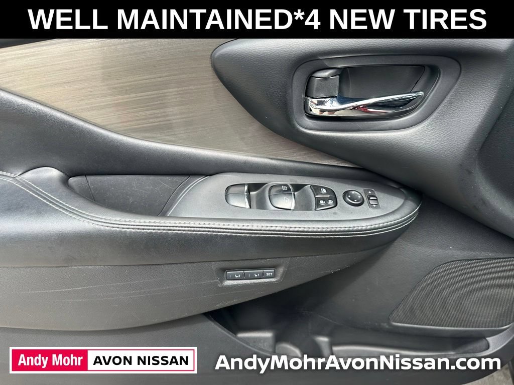Used 2017 Nissan Murano SL w/ Cargo Package AWD/4WD image 13