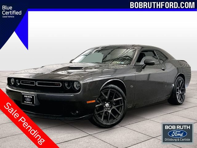 Used 2016 Dodge Challenger R/T Plus RWD image 1