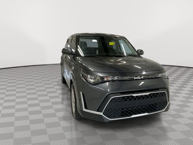 Used 2024 Kia Soul S image 3