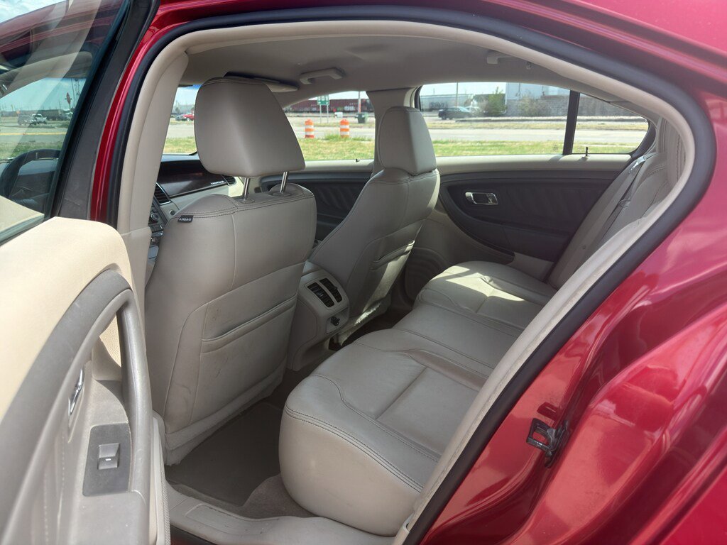 Used 2011 Ford Taurus SEL w/ 202A Rapid Spec Order Code FWD image 10