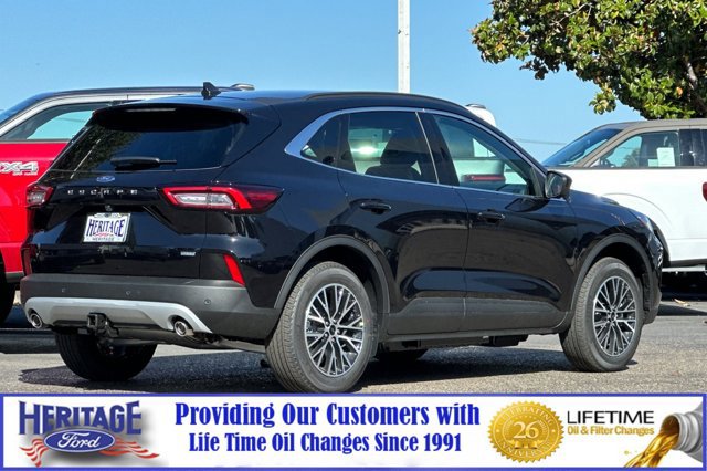 New 2025 Ford Escape SE w/ Class II Trailer Tow Package image 4