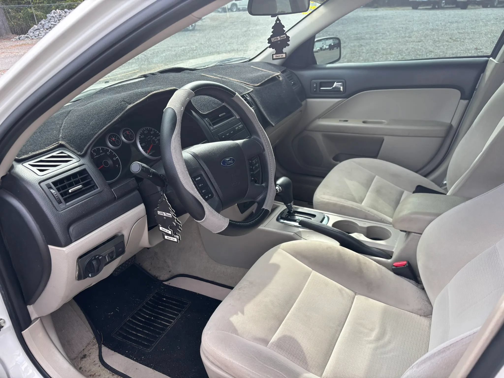 Used 2008 Ford Fusion SE FWD image 10