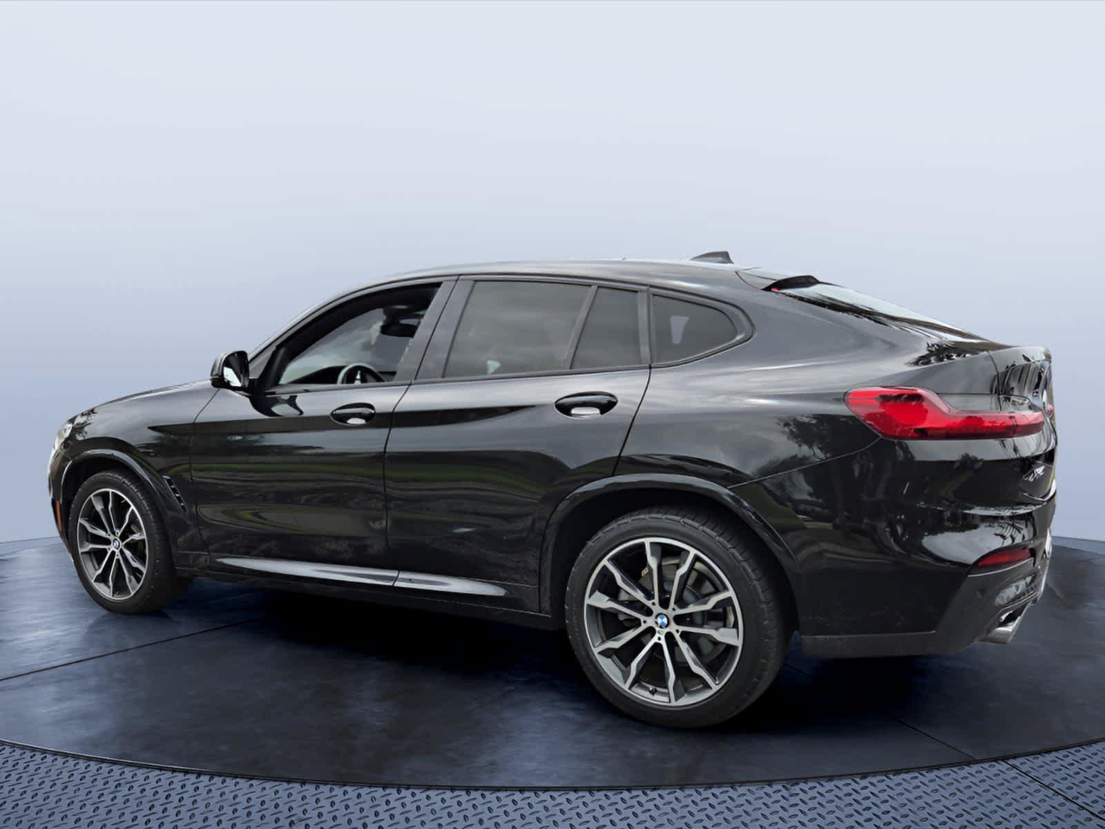 Used 2019 BMW X4 xDrive30i w/ M Sport Package 2 AWD/4WD image 4