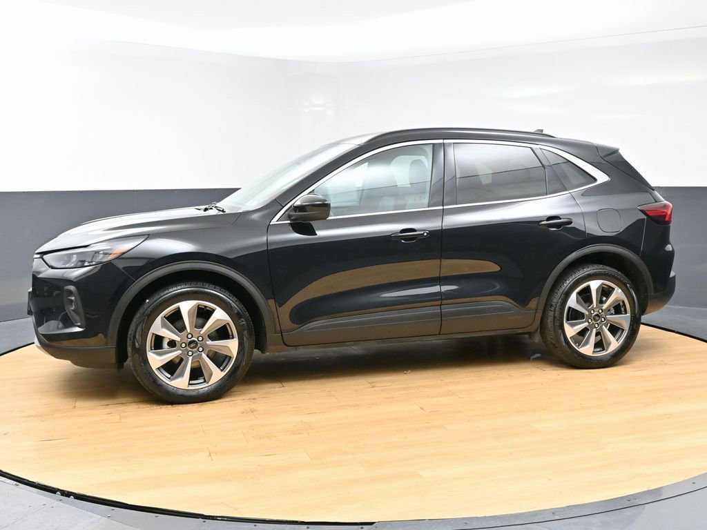 Used 2025 Ford Escape Platinum AWD/4WD image 6