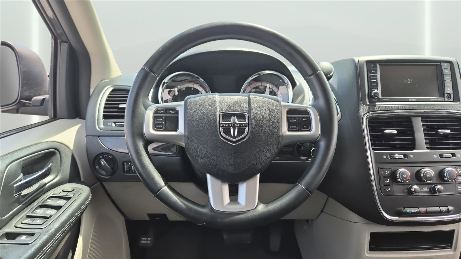 Used 2017 Dodge Grand Caravan SE w/ Power Window Group image 12