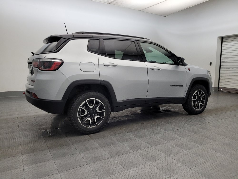 Used 2024 Jeep Compass Trailhawk image 10