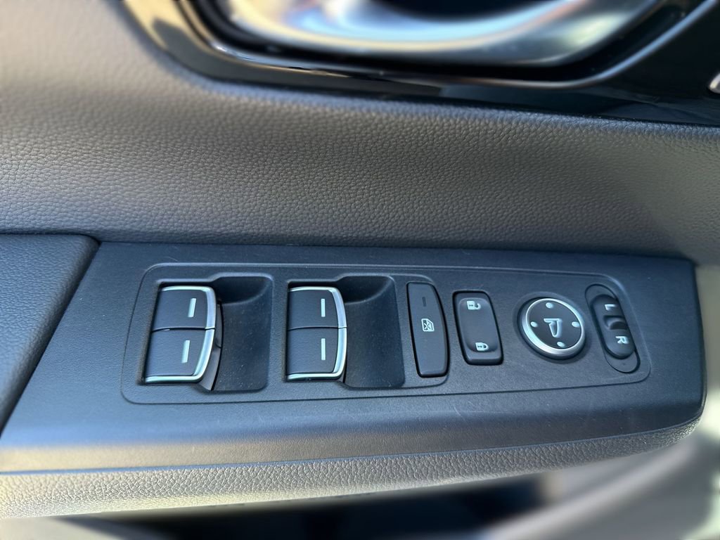 Used 2023 Honda CR-V Sport Touring image 15