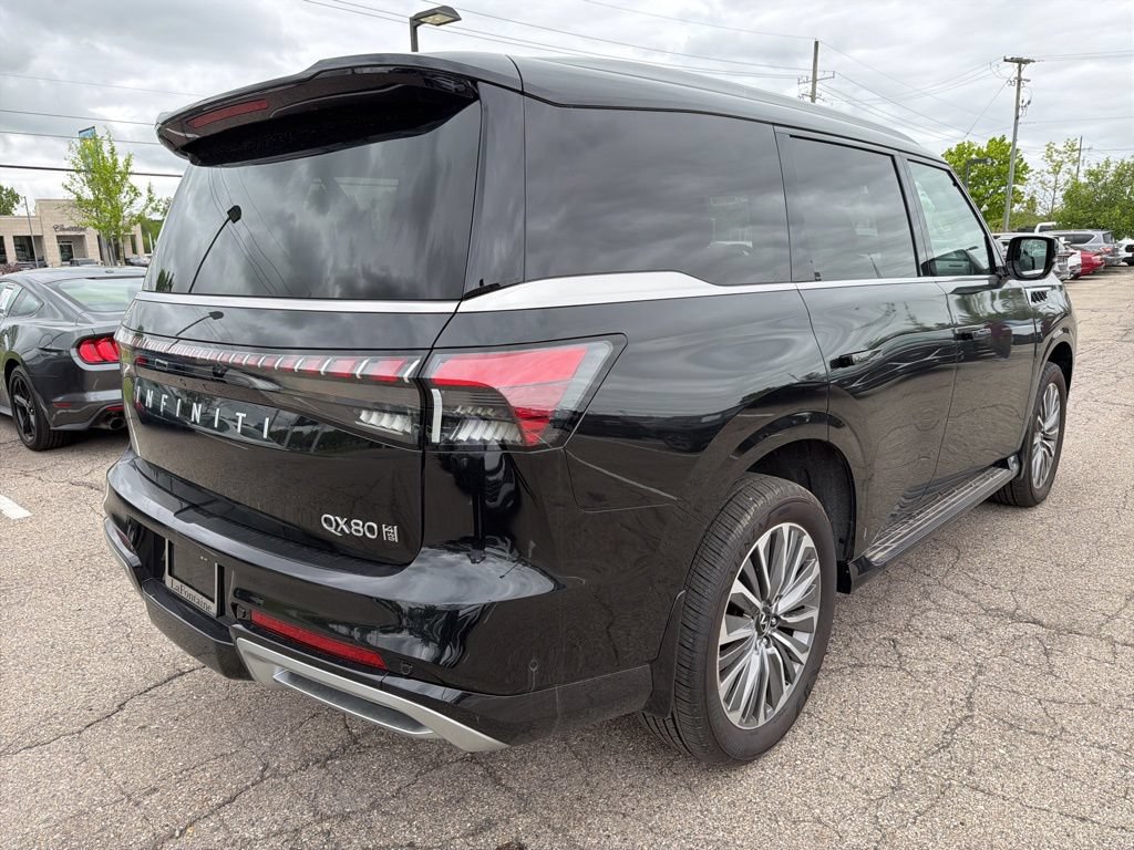 Used 2025 INFINITI QX80 Sensory w/ Premium Cargo Package AWD/4WD image 5