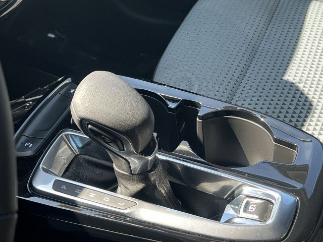 Used 2025 Chevrolet Trax LT w/ Driver Confidence Package image 15