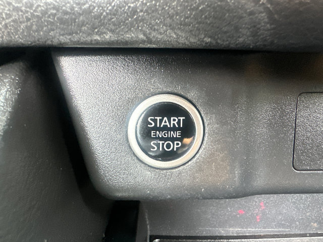 Used 2022 Nissan Rogue SV AWD/4WD image 36