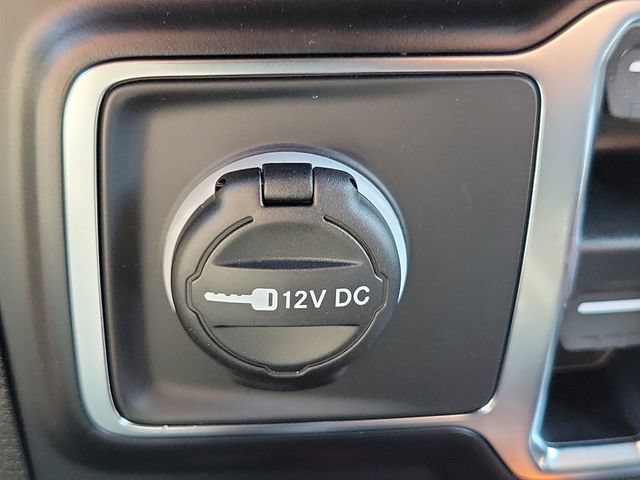 New 2026 Jeep Wrangler Unlimited Rubicon w/ Safety Group AWD/4WD image 30