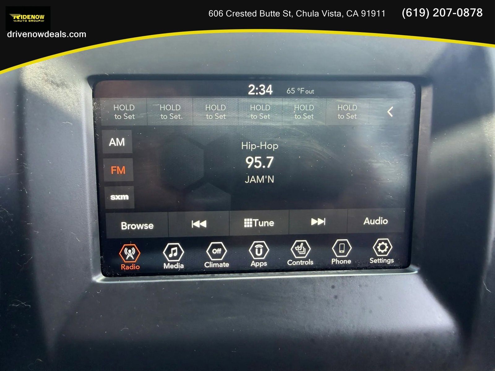 Used 2020 Jeep Compass Latitude w/ Cold Weather Group AWD/4WD image 18
